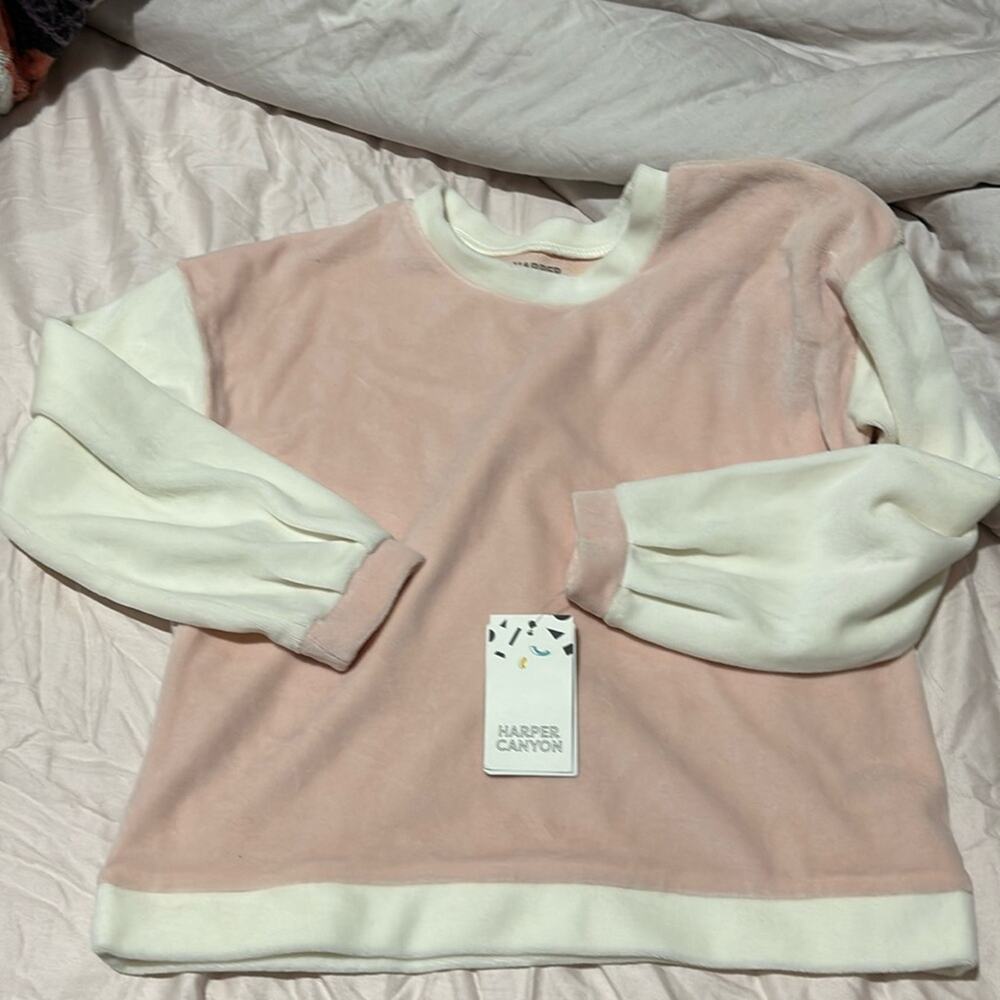 Harper Canyon 8 blush pink white sleeved velour sweatshirt nwt perfect new